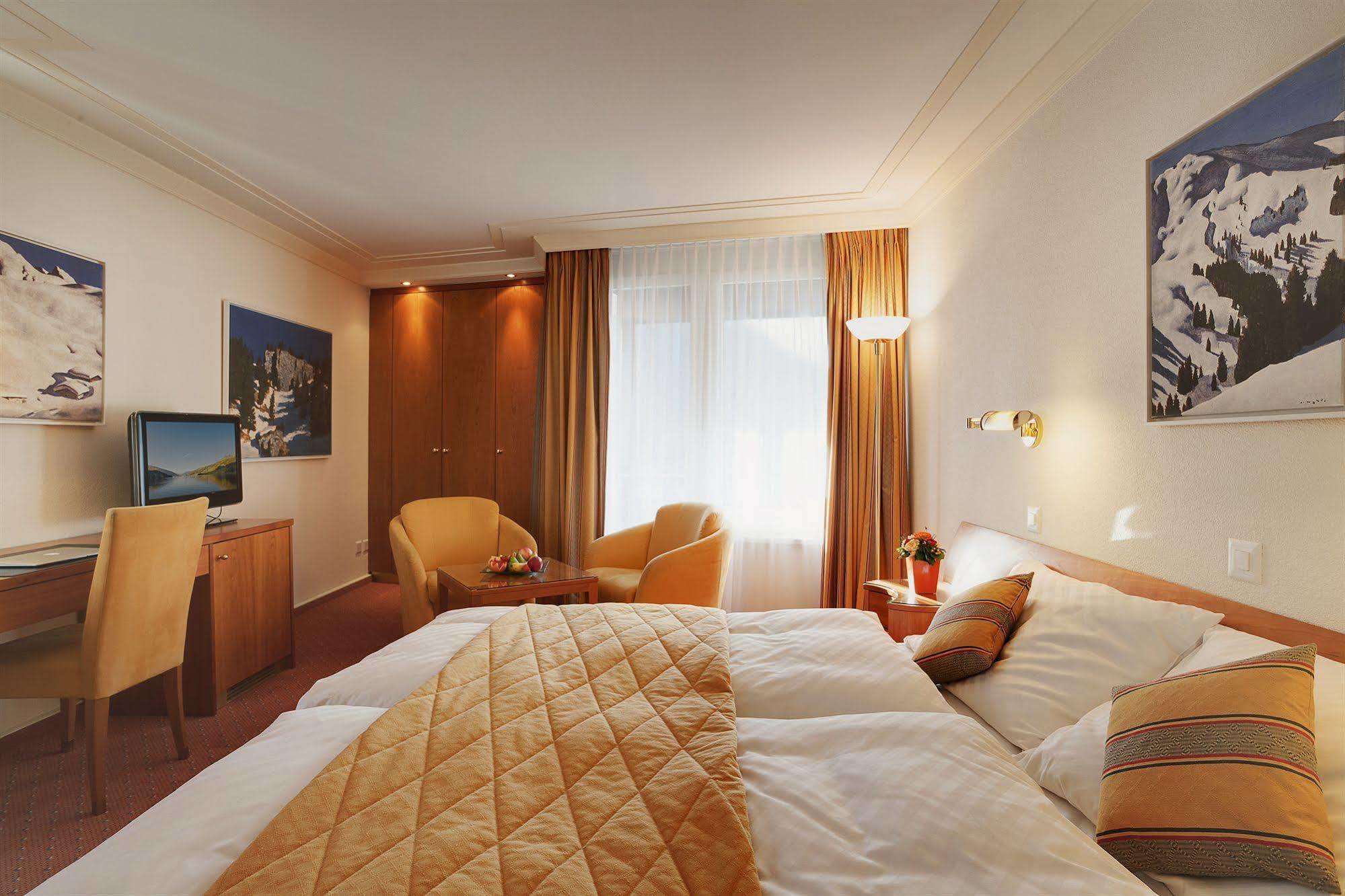 Kongress Hotel Davos Eksteriør bilde